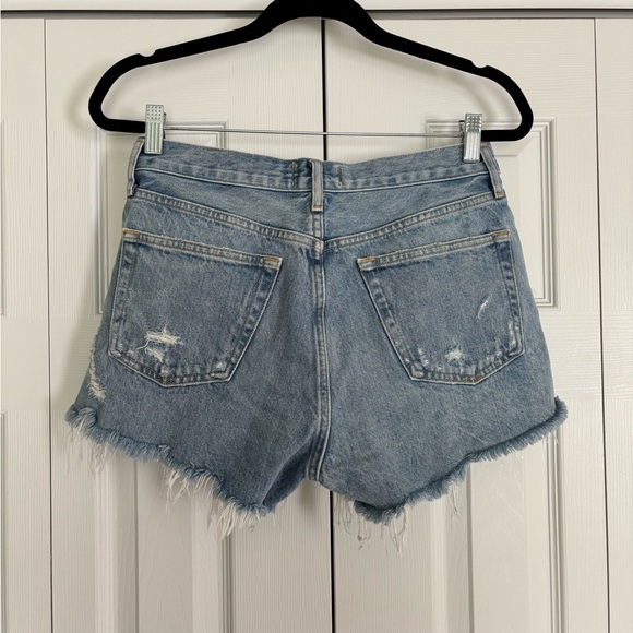 AGOLDE Parker Women's Distressed Blue Denim Shorts in Swampmeet - Picture 4 of 7